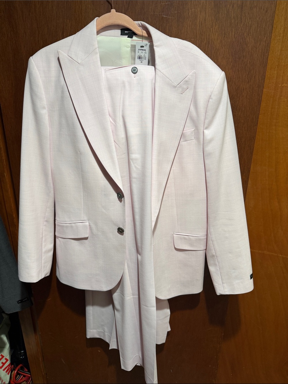 Express Men's Light Pink Suit Jacket & Matching Trousers 32 30. 40 s jacket
